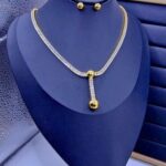 Woman’s Necklace – Gold